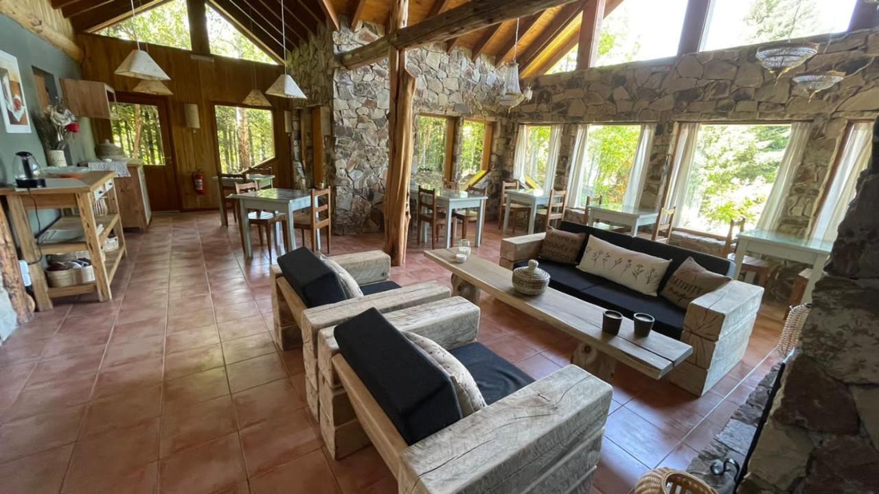 Hosteria Brisas Del Cerro Villa La Angostura Esterno foto