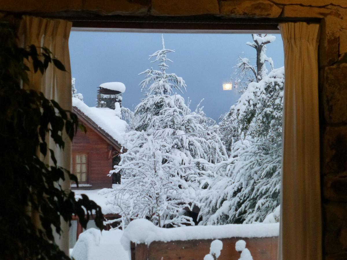Hosteria Brisas Del Cerro Villa La Angostura Esterno foto