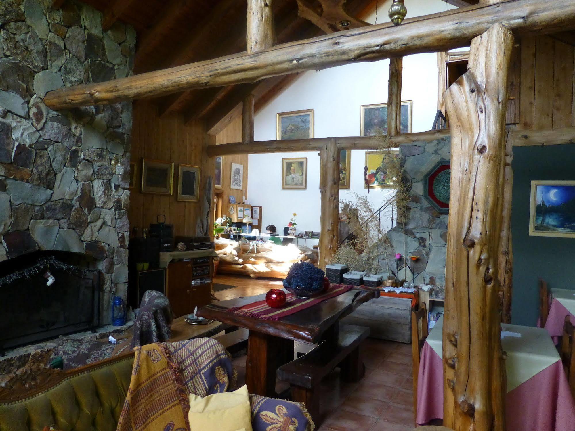 Hosteria Brisas Del Cerro Villa La Angostura Esterno foto